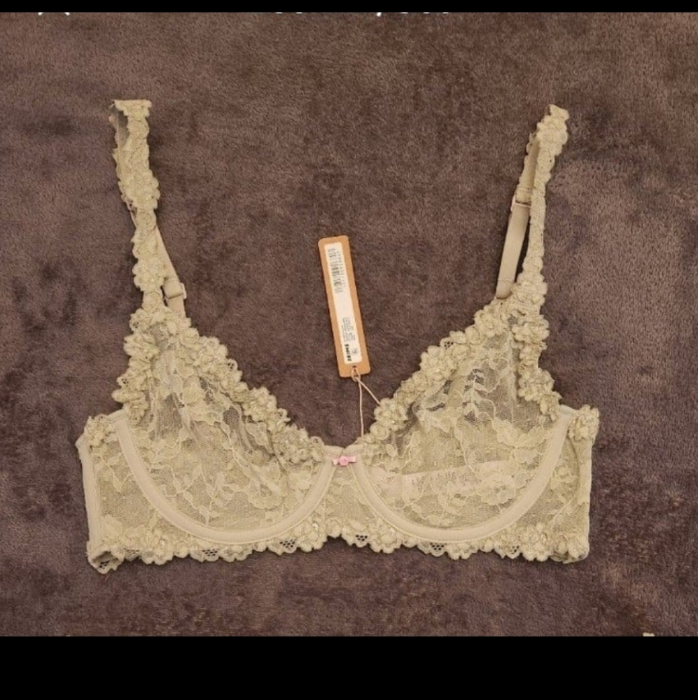 NWT SKIMS Stretch Lace Bra